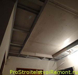 Монтаж подвесного потолка из гипсокартона в спальне фото