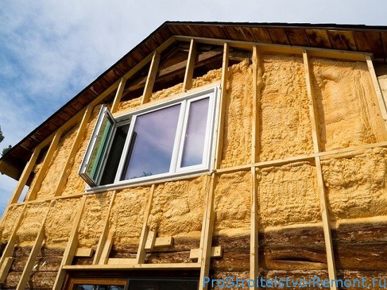 Как утеплить деревянный дом?