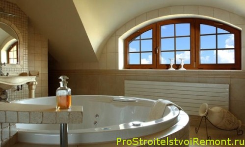 Дизайн интерьера ванной комнаты с окном фото