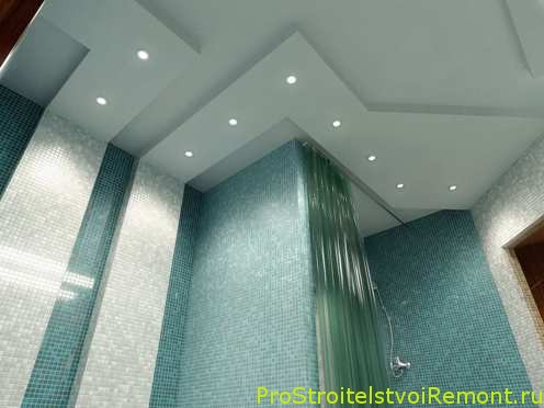 Дизайн потолка в ванной комнате фото